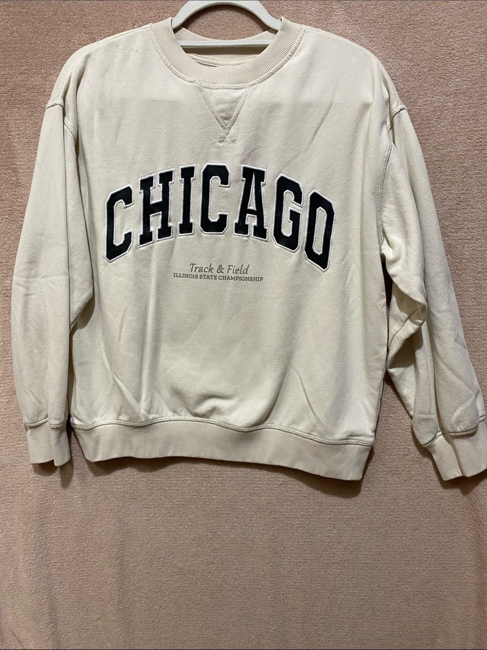 H&M Cream Crewneck Sweatshirt with Black Chicago Appliqué
